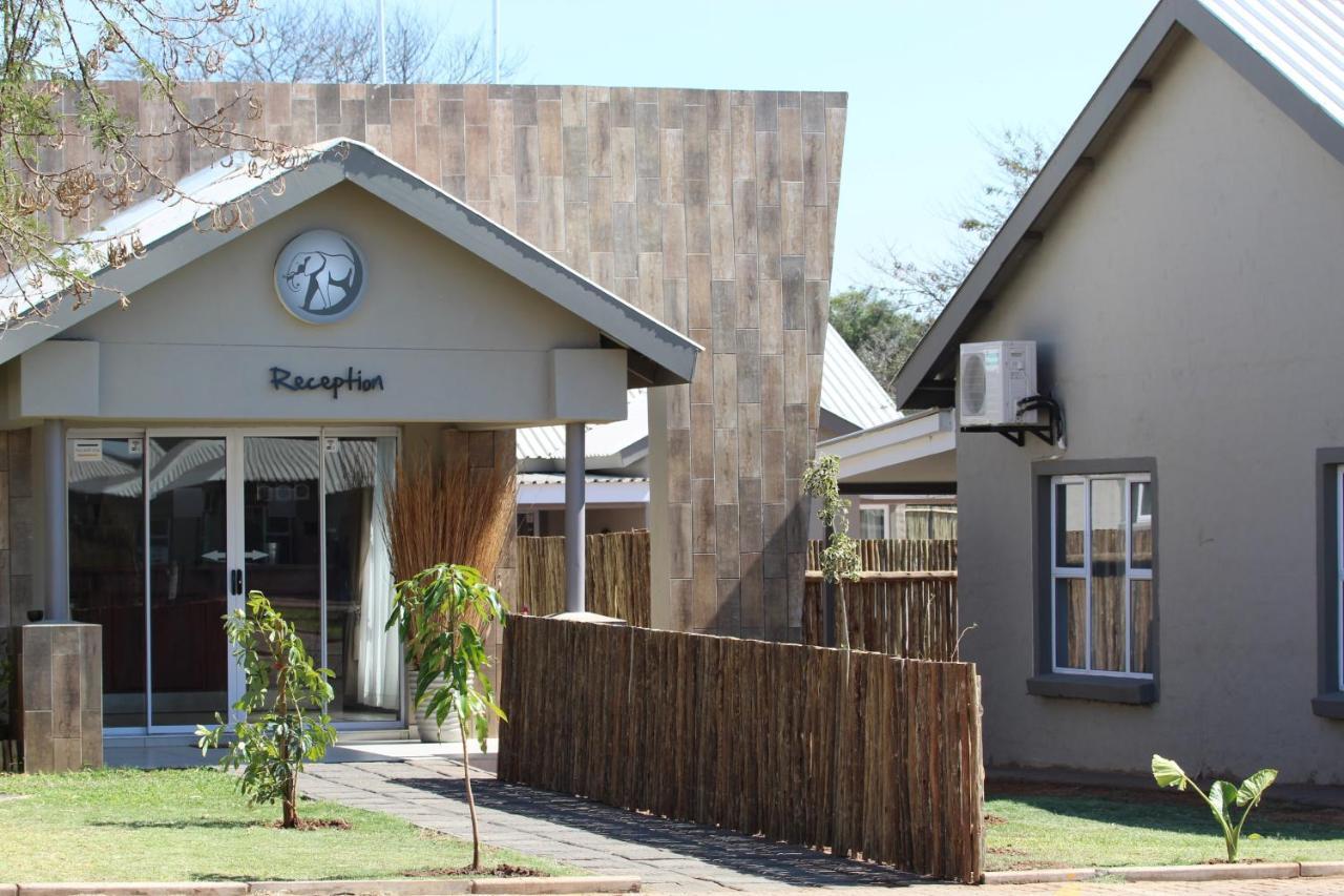 Tlou Safari Lodge Kasane Exterior photo